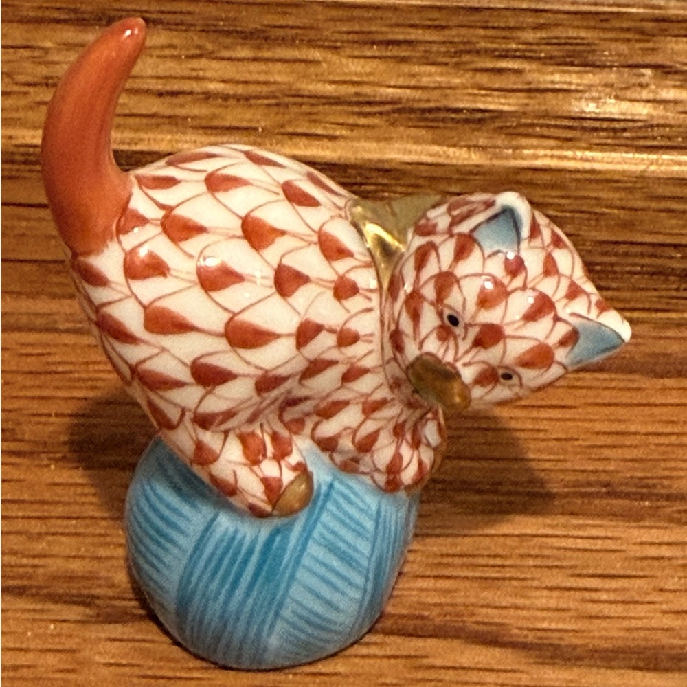 Herend Porcelain Cat Figurine Fishnet Rust Red Blue Ball Hungary Hand Painted